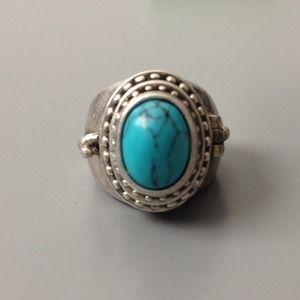 🚫🚫SOLD🚫🚫🆕JEWELMINT  Ring🆕