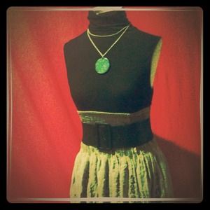 ❌SOLD❌Black Sleeveless Banana Republic Mock