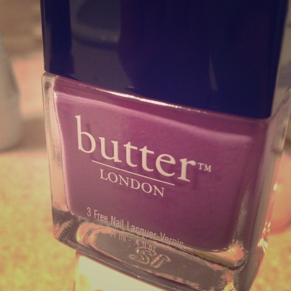 ❌SOLD❌butter London Nail Polish in Scoundrel