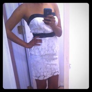 Gorgeous peplum dress 💗