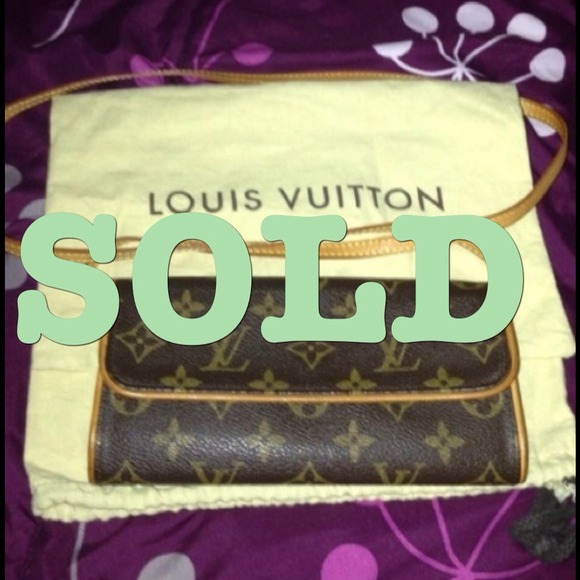 Authentic Louis Vuitton Pochette