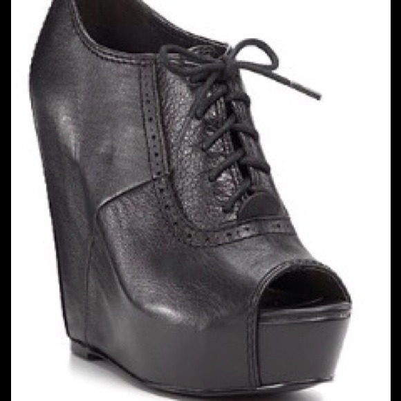 Steve Madden wedges