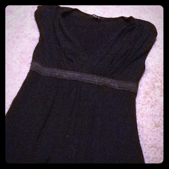 Super cute black shirt!(: