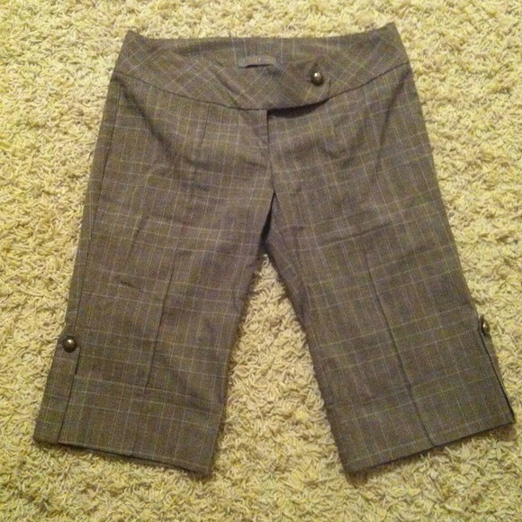 ⛔SOLD⛔Below the knee dress shorts🎀