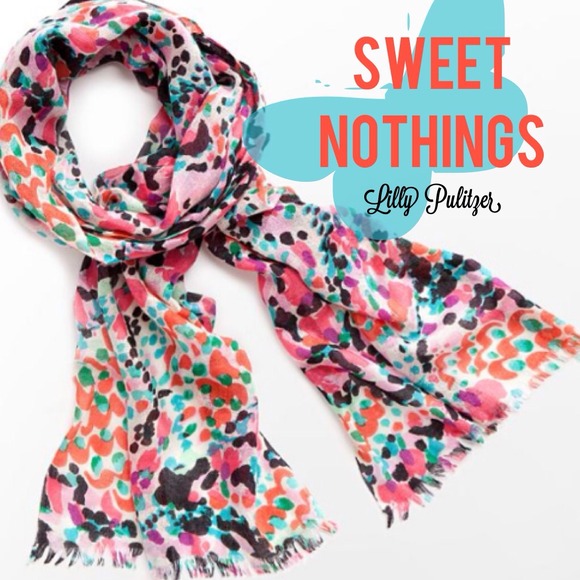 SOLD - NEW Lilly Pulitzer "Sweet Nothings" Scarf