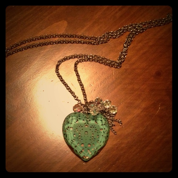 Lace heart necklace