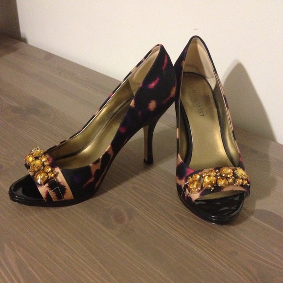 Nine West cheetah print pumps - Picture 1 of 1