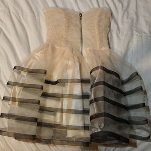 Pale pink Betsy Johnson puffy dress