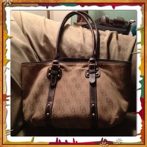 Dooney & Bourke Brown Handbag/Shoulder Bag