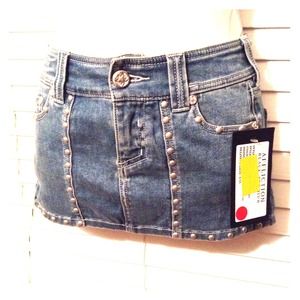 🔥REDUCED🔥Nwt affliction skirt