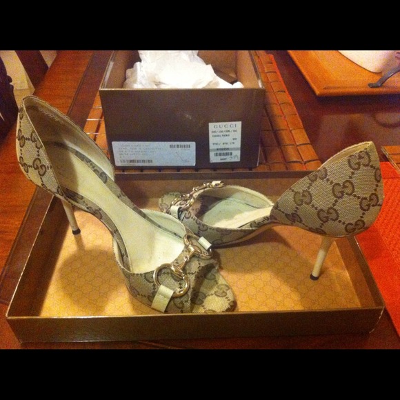ON HOLD!! Gucci Shoes