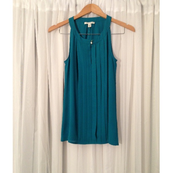 Banana Republic Formal Top Petite