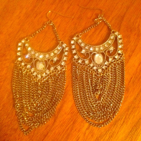 Earrings - Picture 1 of 2