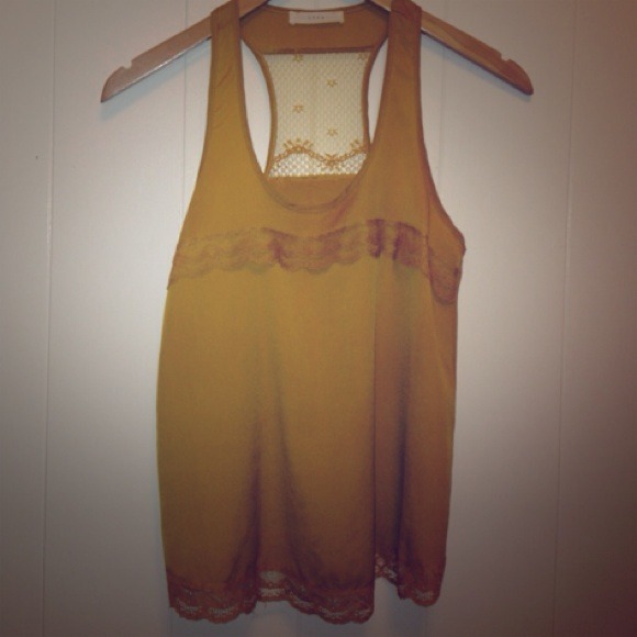 ✨NWOT✨Mustard colored Racerback Top