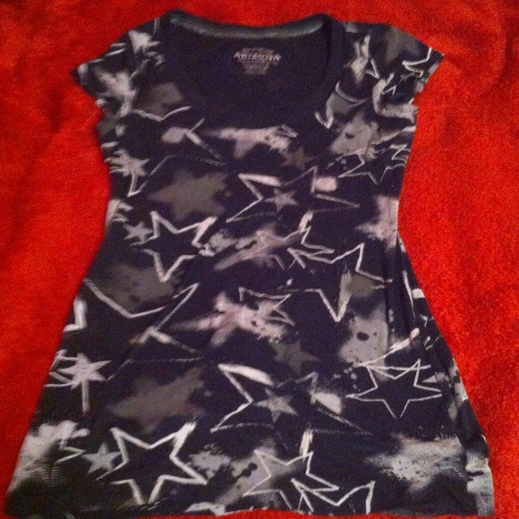Low neck t shirt