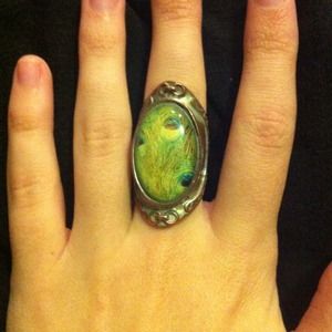 Peacock feather chunky ring !!! 💍💚