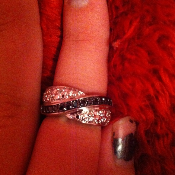 Ring an earrings