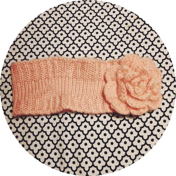 ❌SOLD❌Flower crochet ear warmer ❄💕