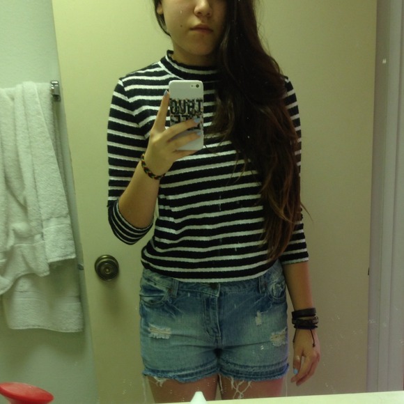 Free People Sweater! - Picture 4 of 4