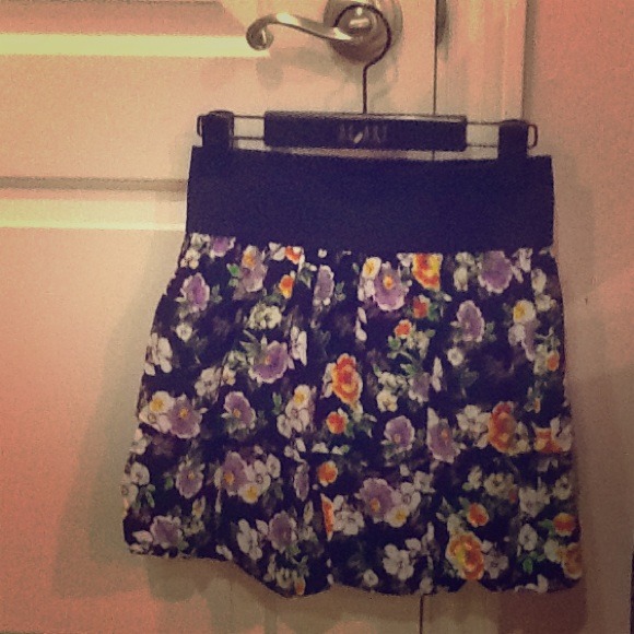 Floral tiered skirt