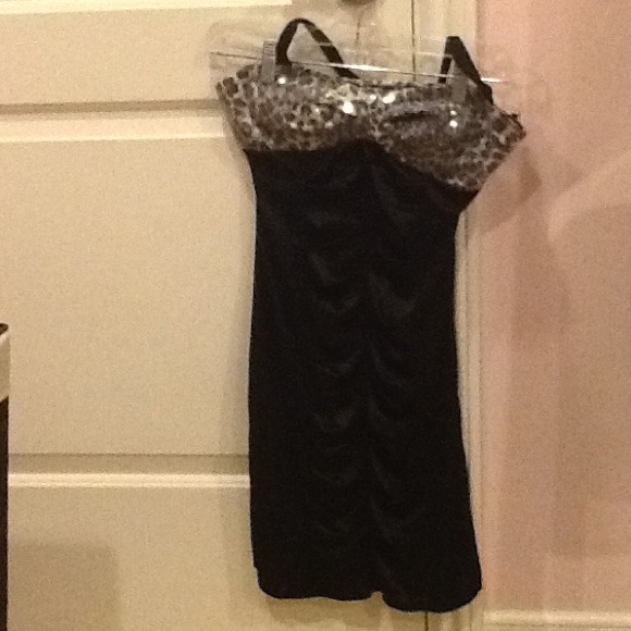 Black leopard print dress