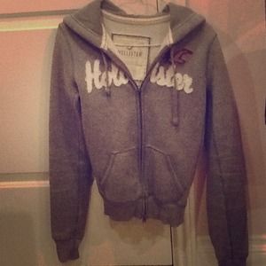 Hollister gray hoodie! :)