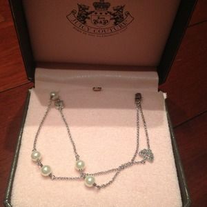 Juicy couture necklace