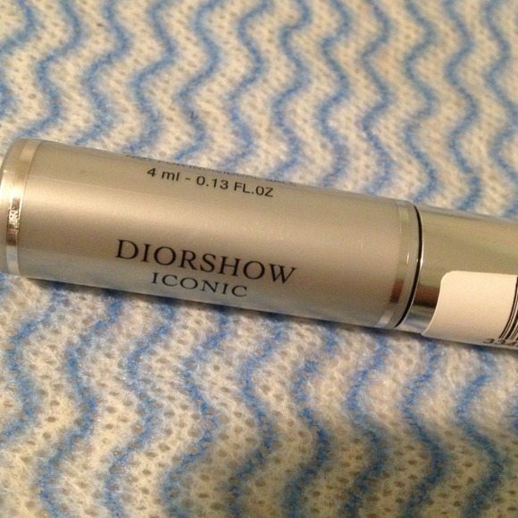 Gifted--Deluxe Size Diorshow Iconic Mascara - Picture 3 of 3