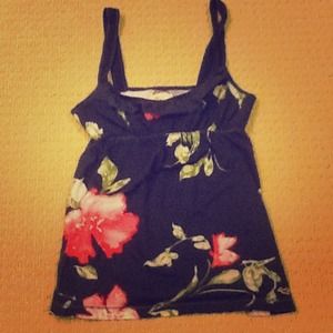 BRAND NEW Hollister floral tank