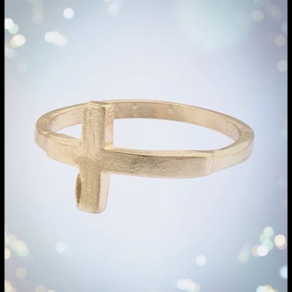 Jewelry - 🚫SOLD🚫Sideway Cross Midi Ring