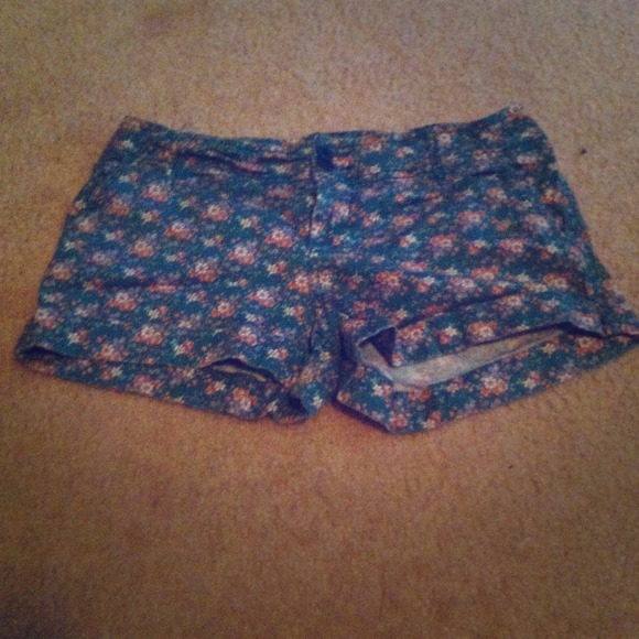 American Rag shorts - Picture 1 of 3