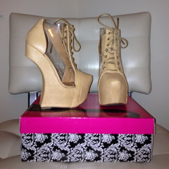 Privileged Heel-Less Platforms. Brand New. - Picture 2 of 3