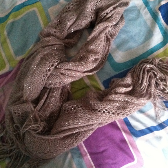 Gray Sparkled Scarf