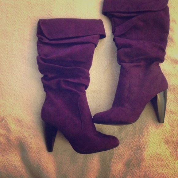 NWOT purple boots💢HOLD💢