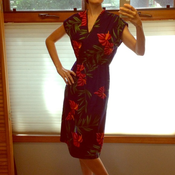Vintage Honolulu print dress