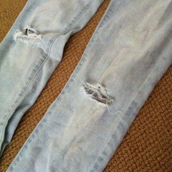 Jeans - Picture 3 of 4