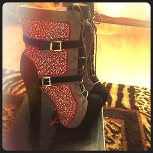 Booties from makemechic.com ON HOLD!!!!!👍👍👍👍👍