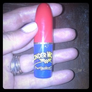 MAC rare Wonder Woman collection