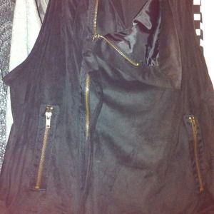 🚦Black vest🚦RESERVED