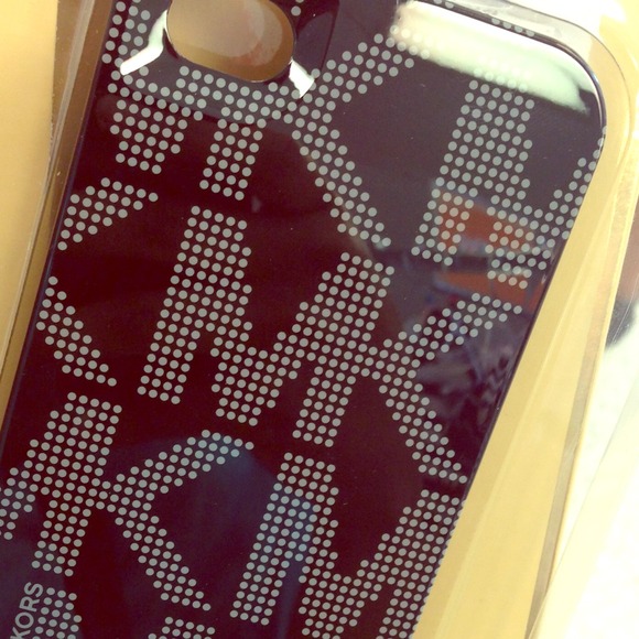 💰SOLD💰Michael Kors iPhone Case