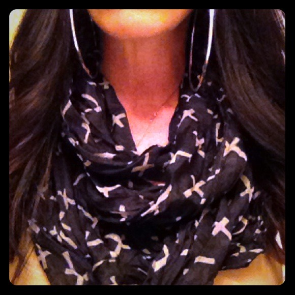 🚫SOLD IN BUNDLE🚫Cross Printed Infinity Scarf