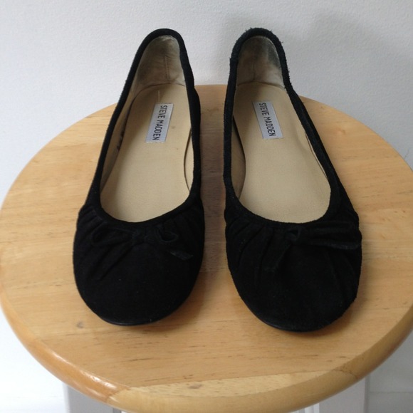 🎉HP🎉 Steve Madden suede ballet flats