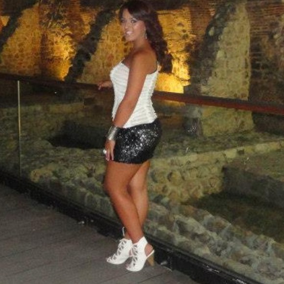 The owner 👩💋❤ - Picture 3 of 4