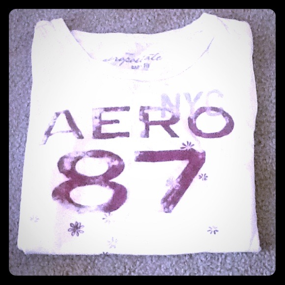 Super cute white floral Aeropostale shirt!(: