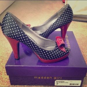 Steve Madden peep-toe heels