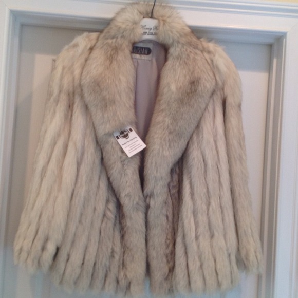 SOLD!!!!! for Kai Natural fox fur coat, size 16