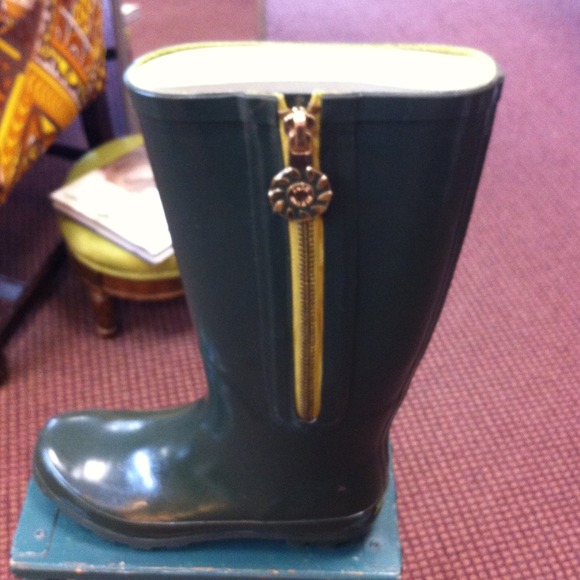 Jack Rogers Boots - Jack Rogers rain boot