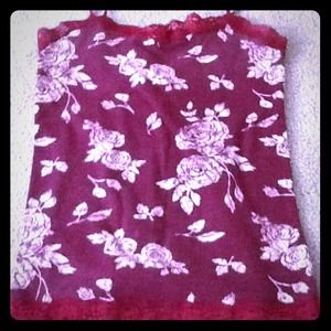 Cute aero lace tank!(: