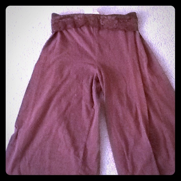 Cute brown lace Capri flares(: