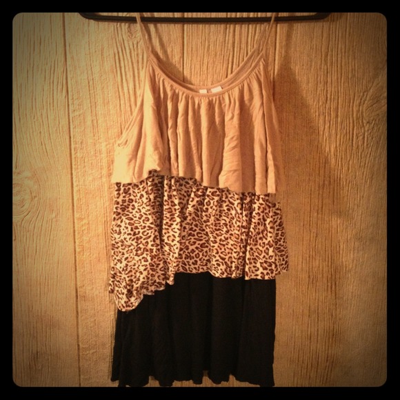 Leopard top - Picture 1 of 1